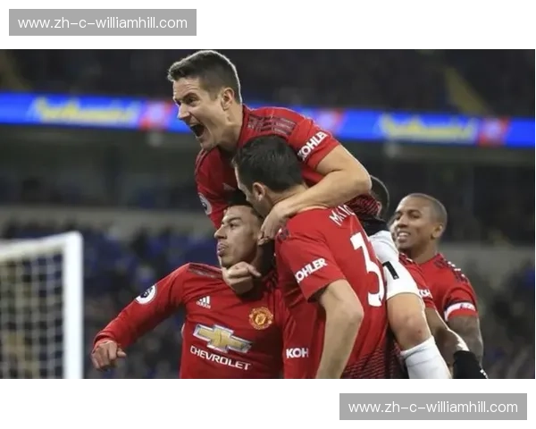 朗斯高位逼抢战术效果下滑 主帅弗兰克·海斯正评估体系微调 朗斯高位逼抢战术效果下滑 主帅弗兰克·海斯正评估体系微调